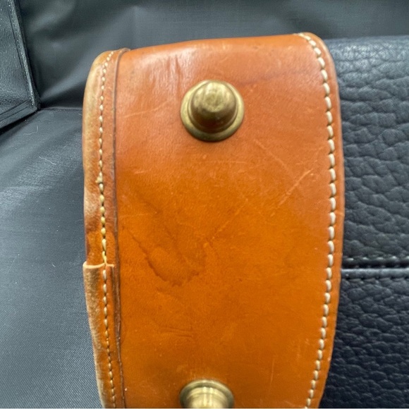 Vintage Dooney and Bourke Dillen Bowling Handbag- pebble leather - Picture 5 of 10